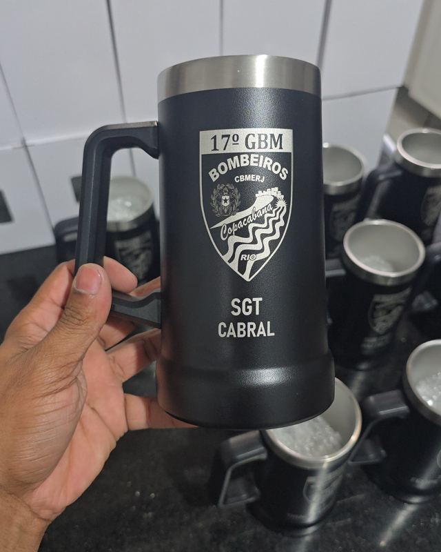 Caneca de chopp para batalhão